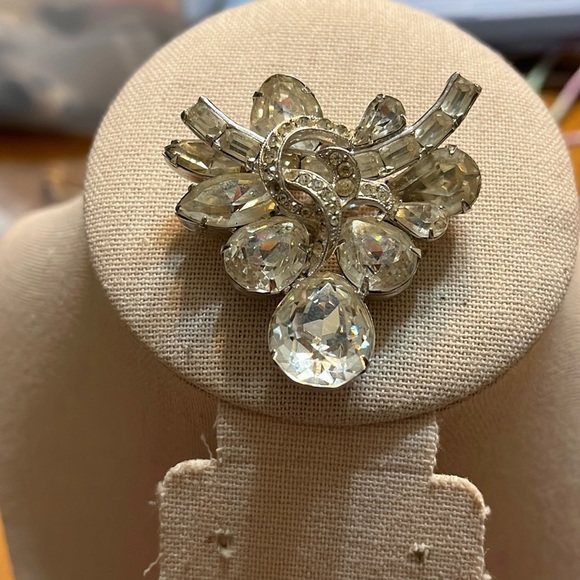 Eisenberg Jewelry - Vintage Eisenberg Brooch